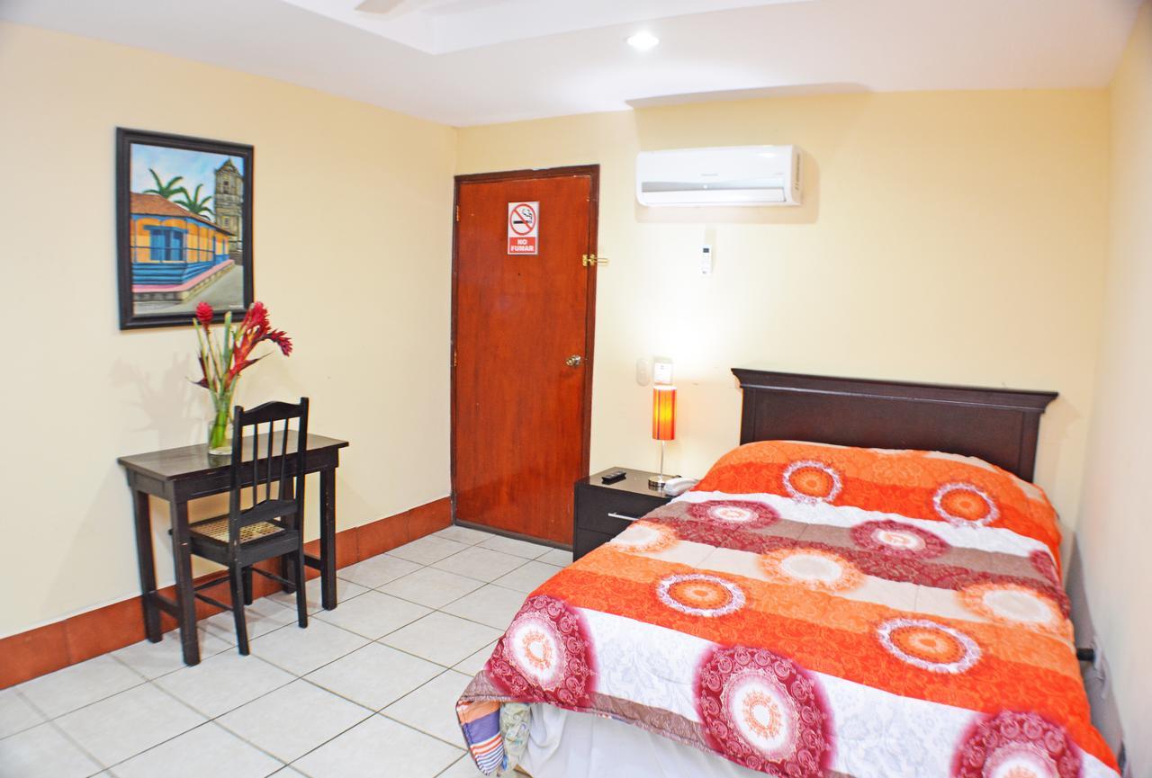 Hotel Plaza Cosiguina Chinandega Exterior foto